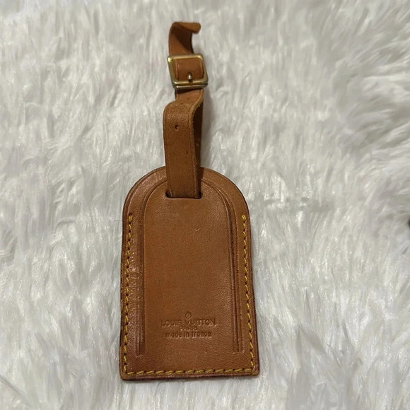 Authentic Louis Vuitton Poignet and Luggage Tag - Picture 7 of 8